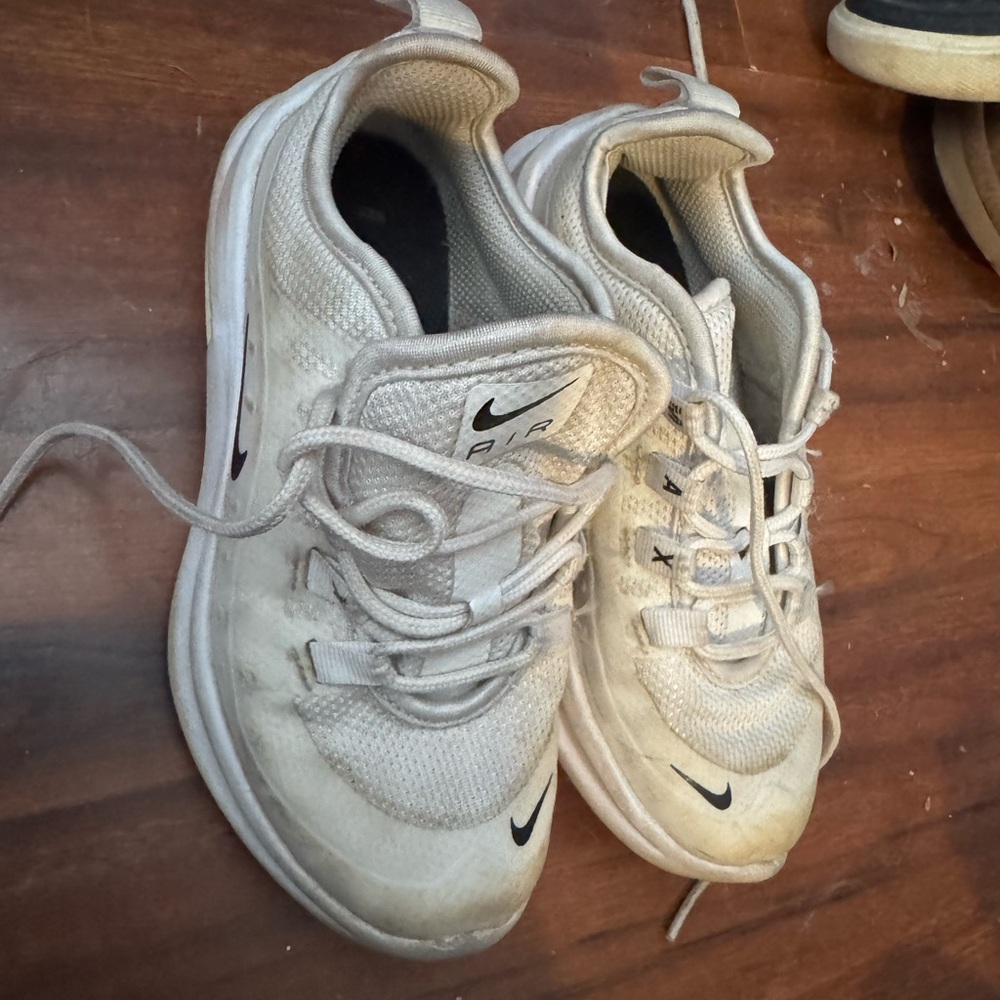 Nike toddler shoes